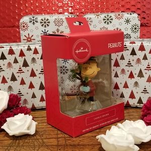 Peanuts Charlie Brown Hallmark Ornament